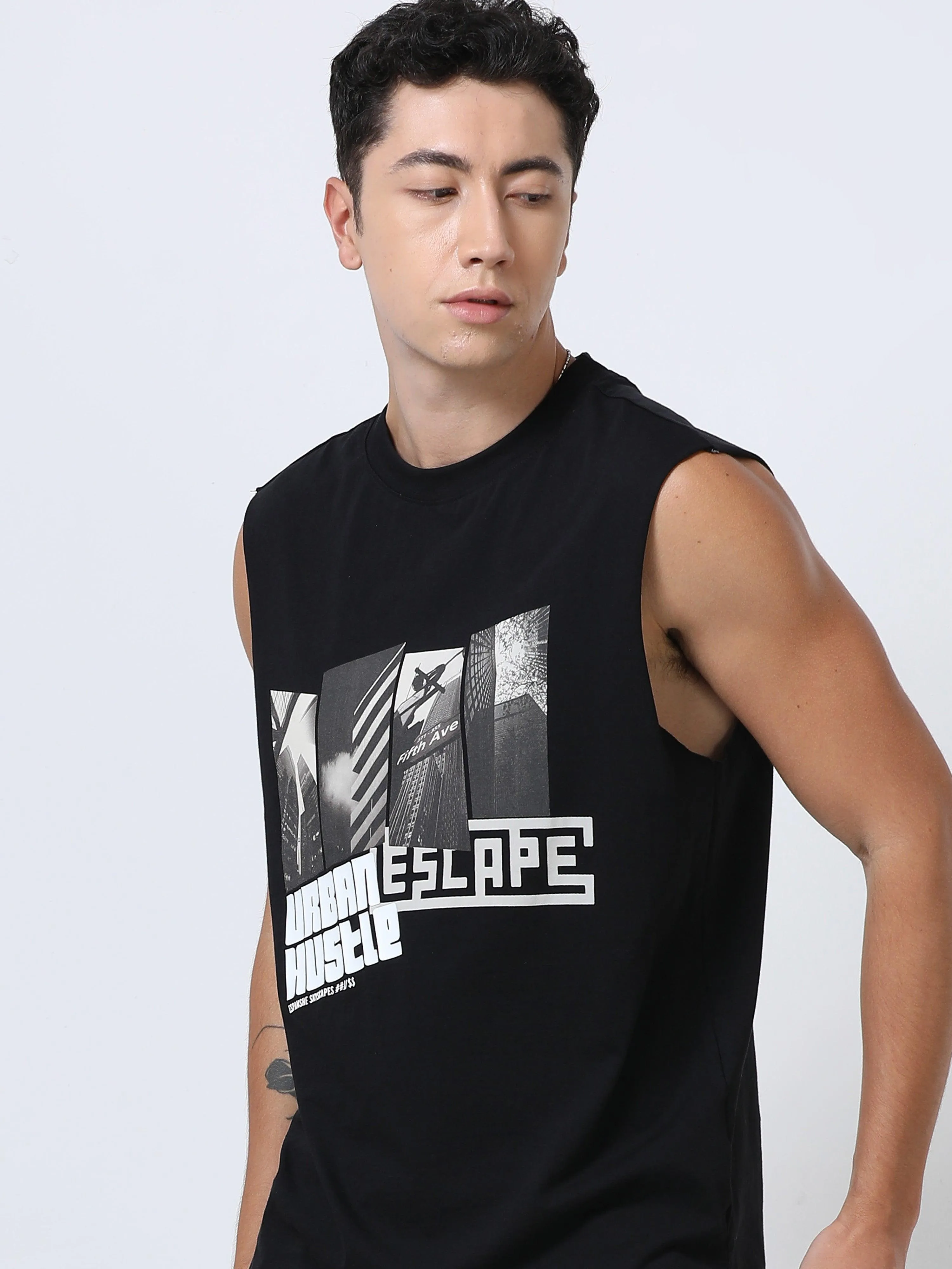 Escape Printed Sleeveless T-Shirt Black