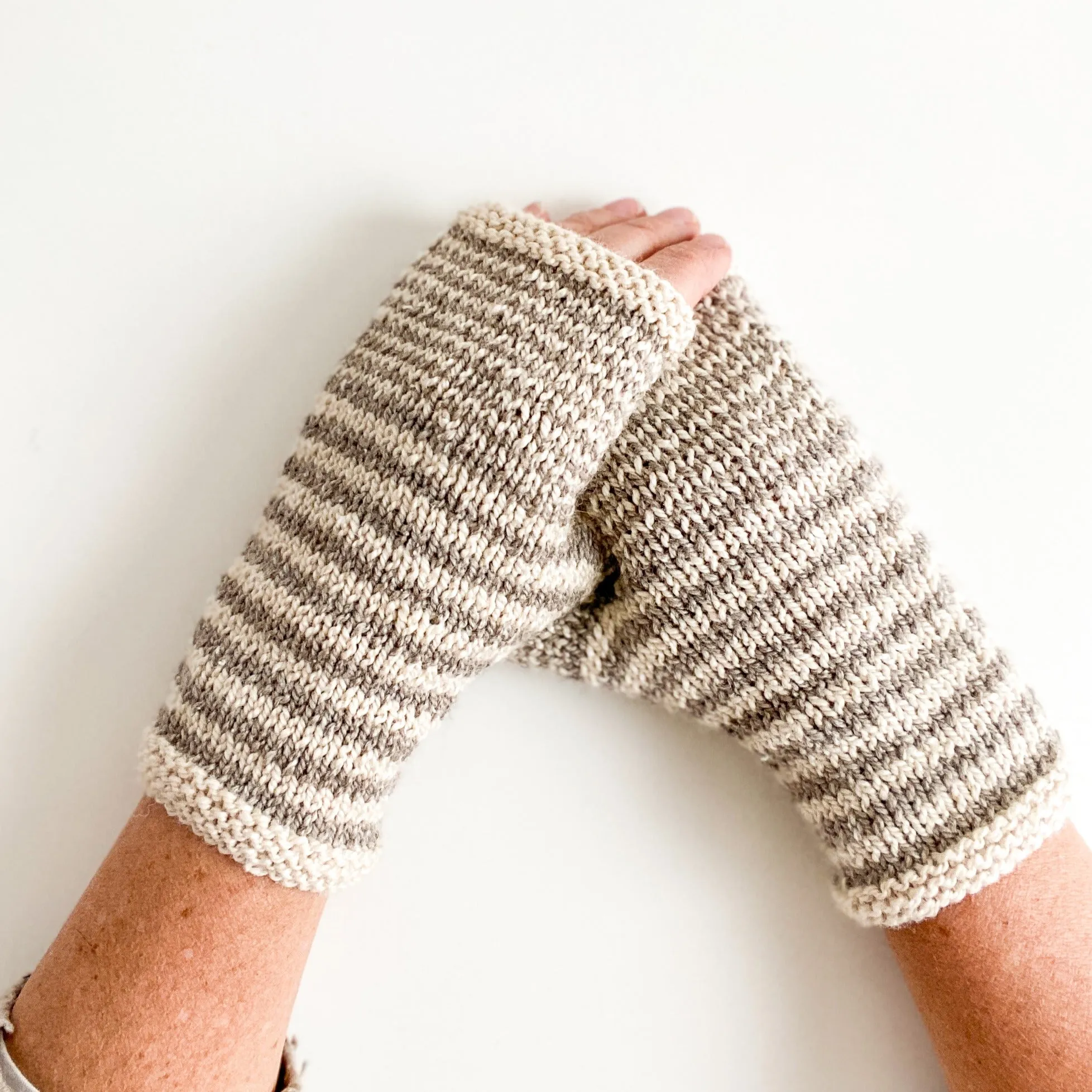 Katherine Knit Mitt Pattern