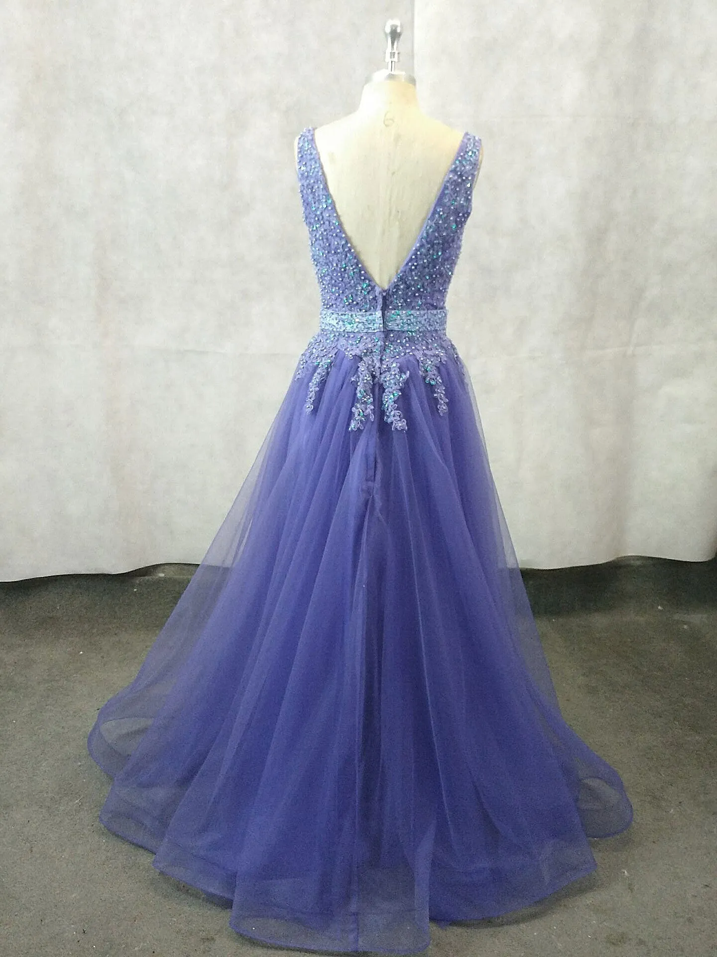 Unique V Neck Tulle Lace Applique Long Prom Dress Tulle Evening Dress